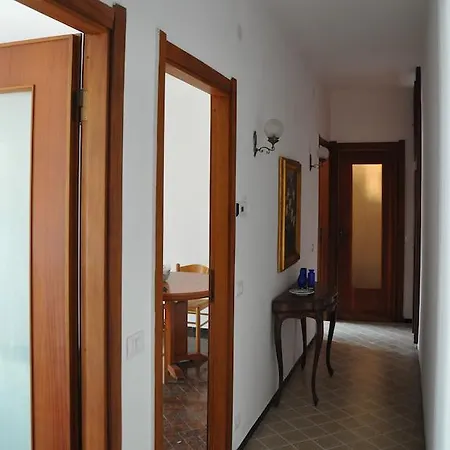 Olivia Apartment *