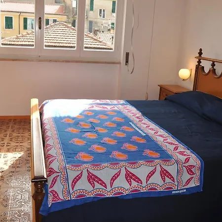Olivia Apartment *